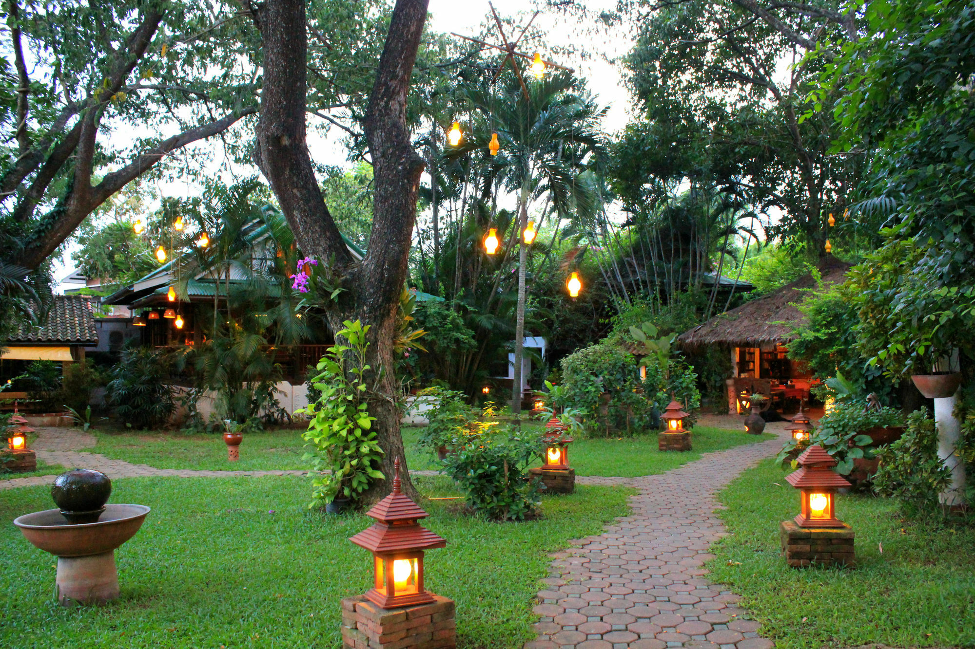 Secret Garden Chiangmai Hotel San Kamphaeng Exterior photo